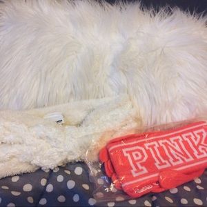 PINK & Sonoma Winter Headbands and PINK Gloves!❄️